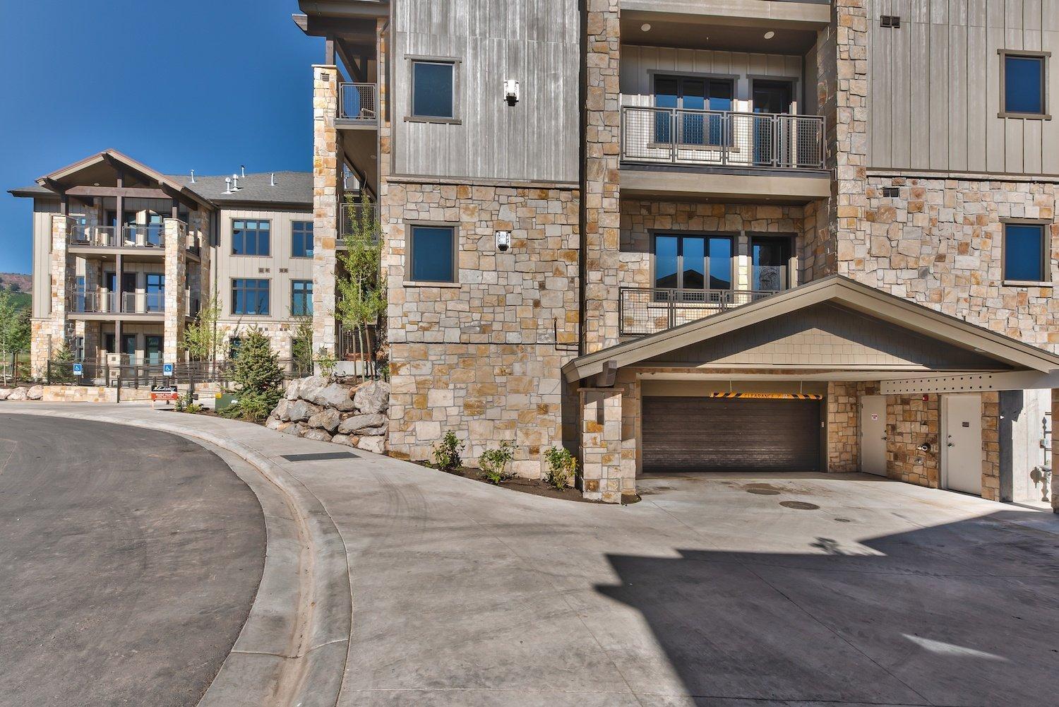 Blackstone Luxury 2Br, Walk To Skiing At Cabriolet, Mountain View, Shared Pool And Hot Tub, Gym بارك سيتي المظهر الخارجي الصورة
