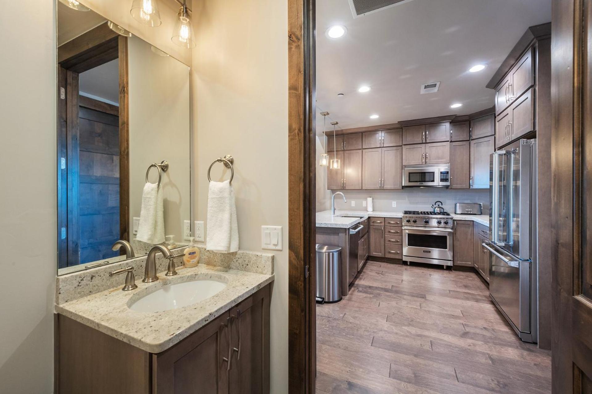 Blackstone Luxury 2Br, Walk To Skiing At Cabriolet, Mountain View, Shared Pool And Hot Tub, Gym بارك سيتي المظهر الخارجي الصورة